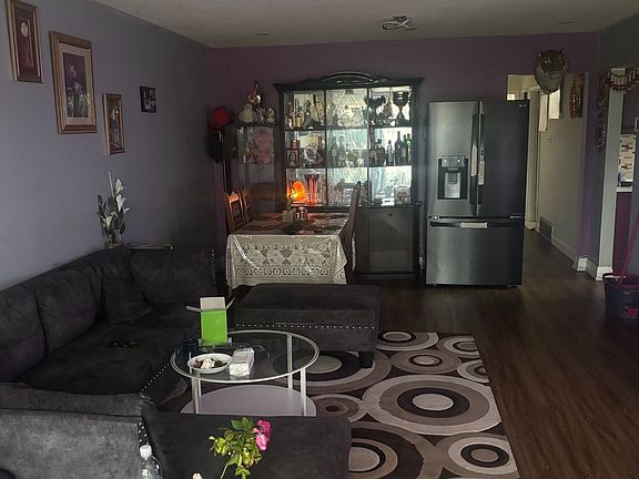 4th image of 7318 Shallford Rd