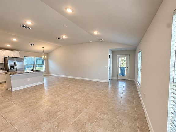 4th image of 1714 CARNOSTIE ROAD