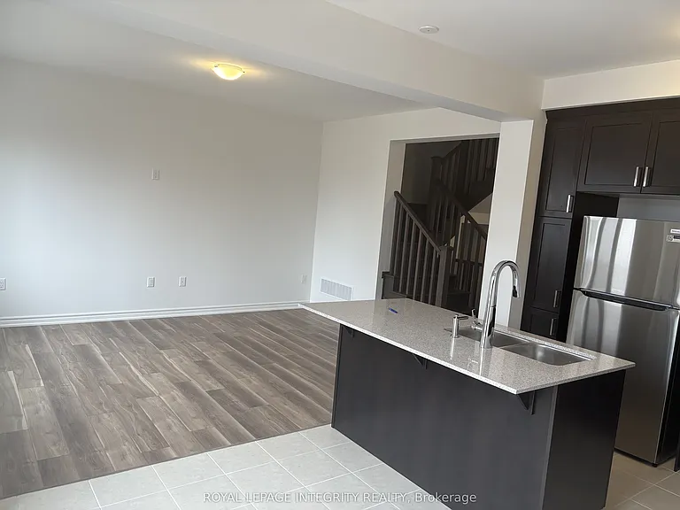 228 Greer St — Photo 5