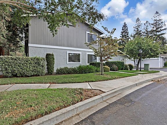 2nd image of 4869 Indian River Ct