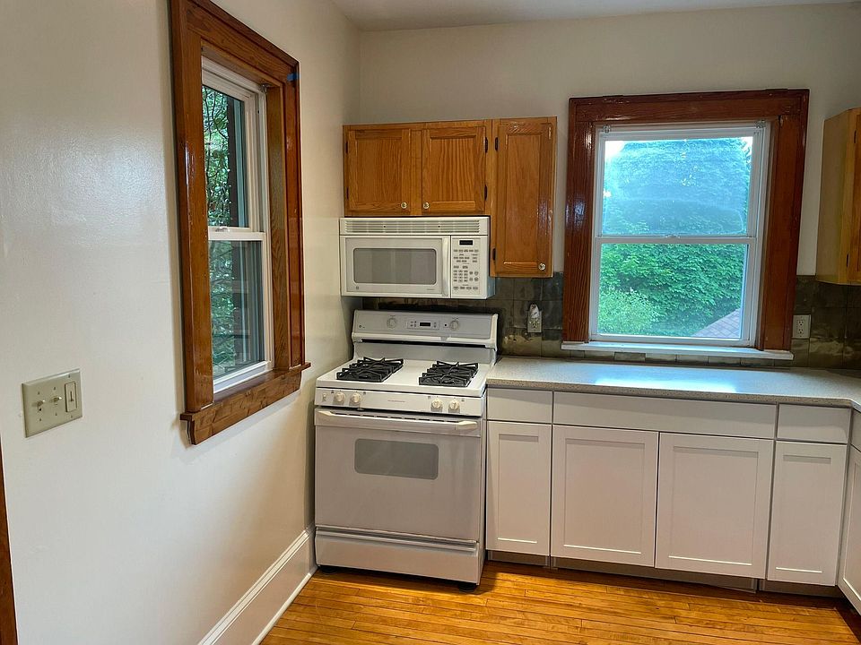 1st image of 805 3rd Ave APT 3