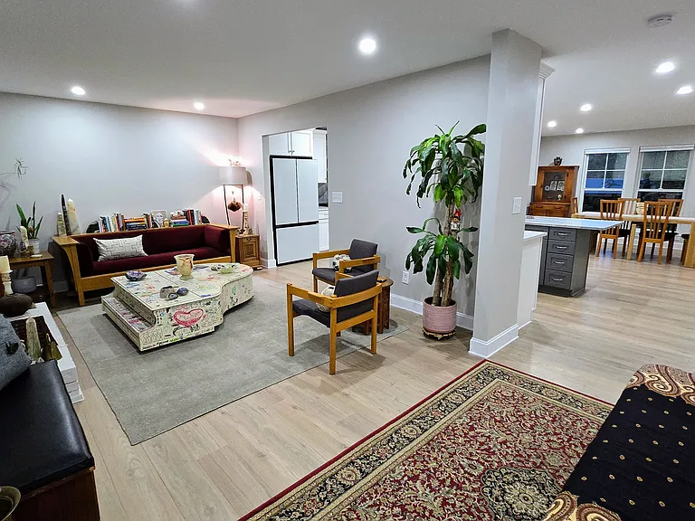 152 Vernon Dr — Photo 8