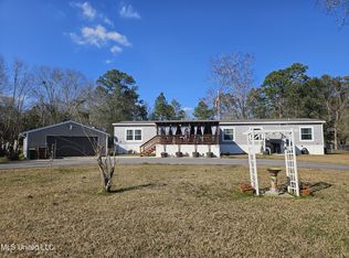 13304 Larkin Dr, Biloxi, MS 39532