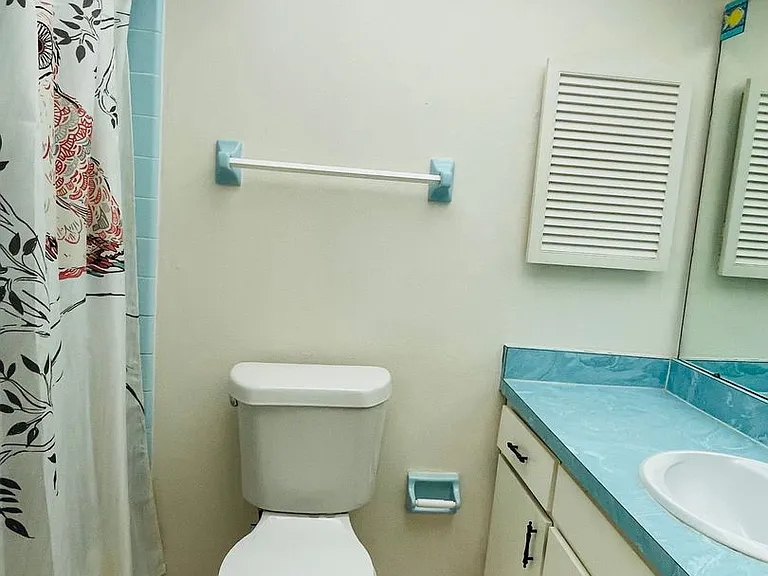 6161 La Porte Ter — Photo 9