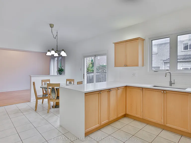 15 Briarglen Rd — Photo 21