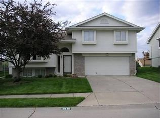 12940 Jessie Ave, Omaha, NE 68164