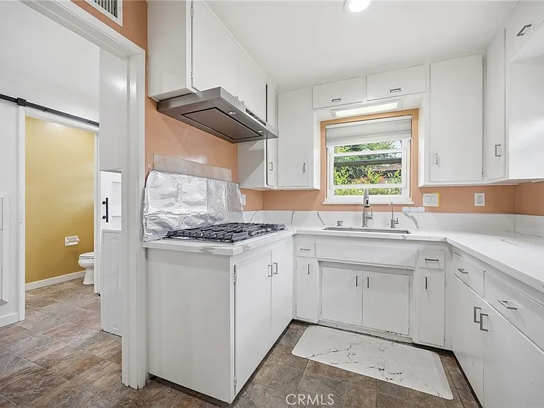 5554 Pal Mal Ave — Photo 8