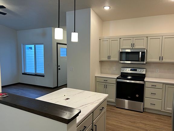 2nd image of 2405 E Cama Pl