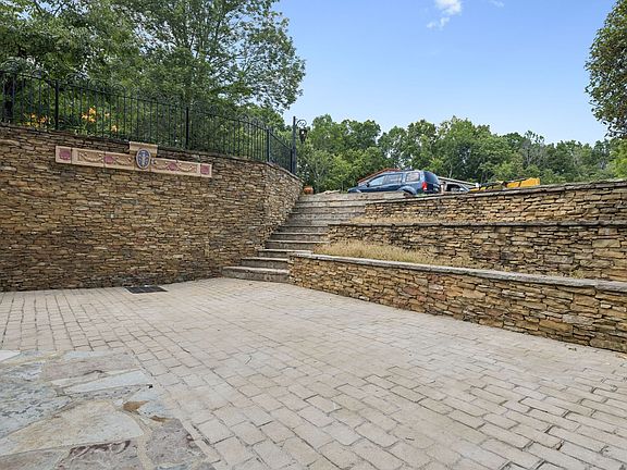 78th image of 1374 Peter Pond Rd