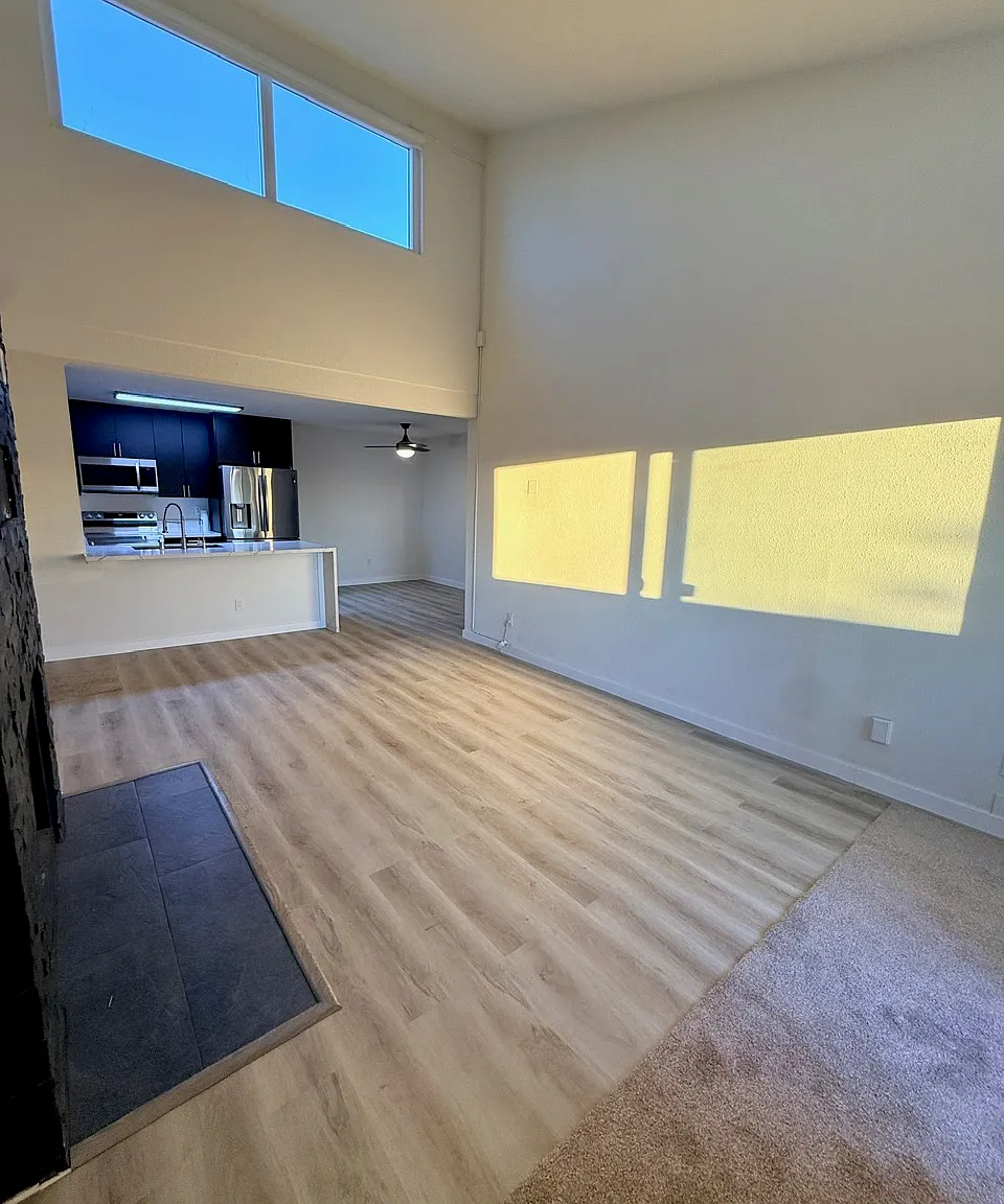 3 bed, 1087 sqft, $3,625 — Photo 1