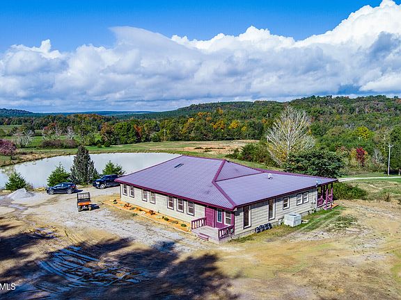 2nd image of 1001 Old Flynns Cove Rd