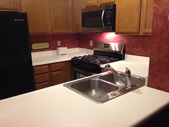 4th image of 1414 N Oakhill Dr