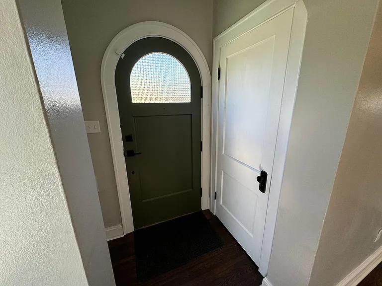 1803 Avonlea Ave — Photo 7