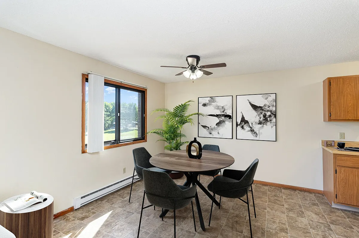 Hutchinson, MN Echo Manor Apartments | 21A | Dining - Echo Manor