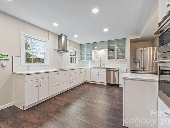 4th image of 8308 Knights Bridge Rd