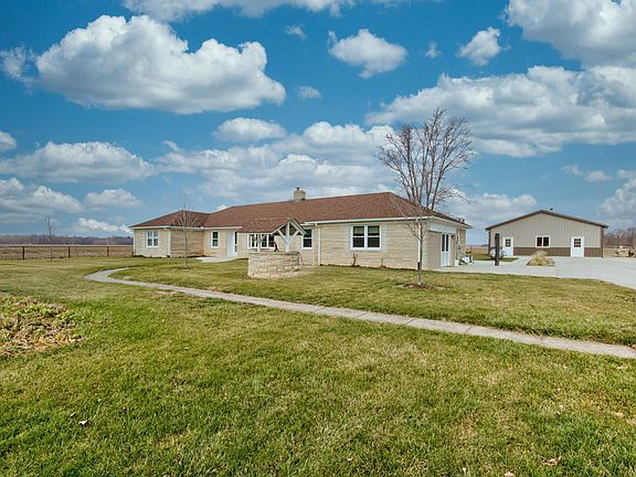 2nd image of 2674 S Us Highway 41