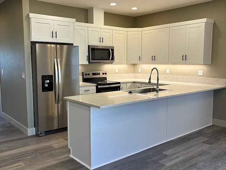 Seven Oaks Luxury Duplexes — Photo 54