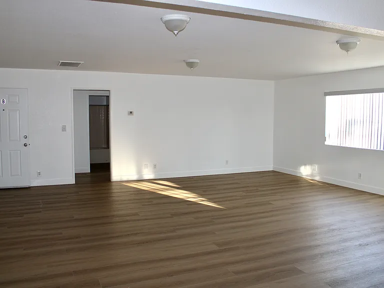 2774 Laurel Pl #B — Photo 1
