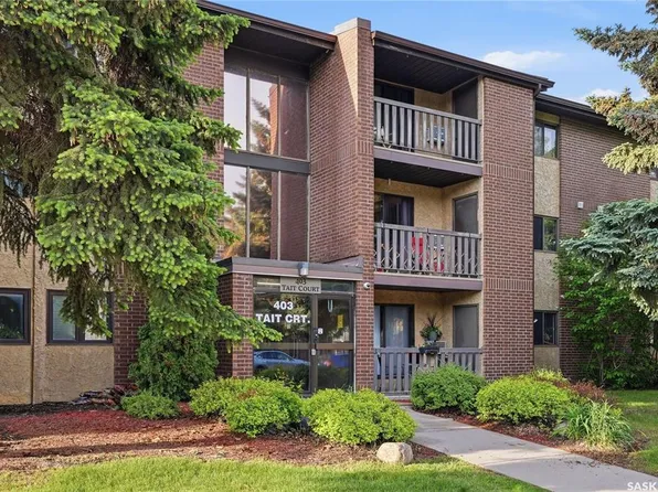 UNIT 311-403 Tait COURT, Saskatoon, SK S7H 5L3