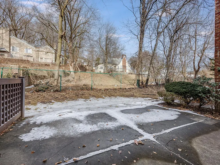 900 Valley Rd #B4 — Photo 27