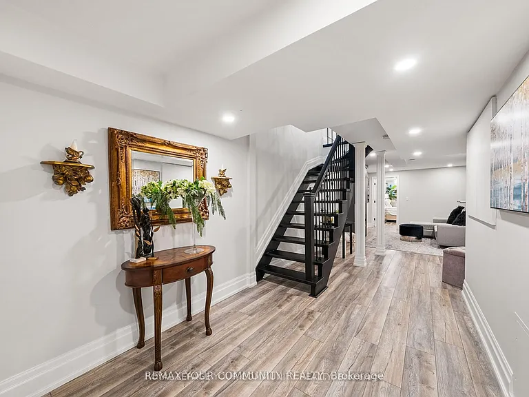 37 Copperstone Cres — Photo 25
