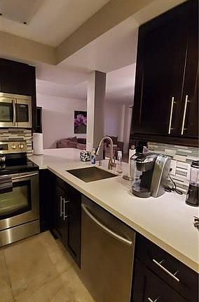 4th image of 1600 SE 15th St APT 504