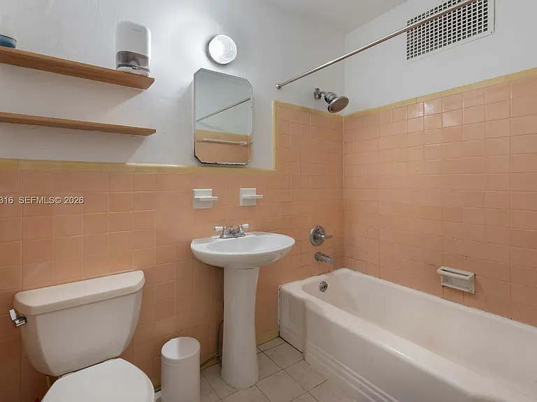 6941 Bay Dr #B3 — Photo 11