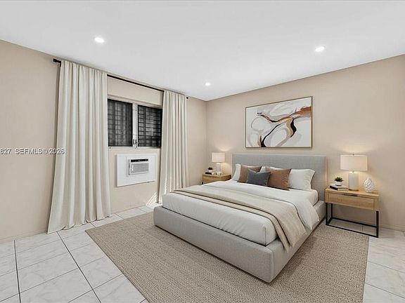 3rd image of 707 S 19th Ave APT 9