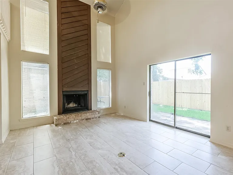 514 Shady Dale Dr — Photo 6