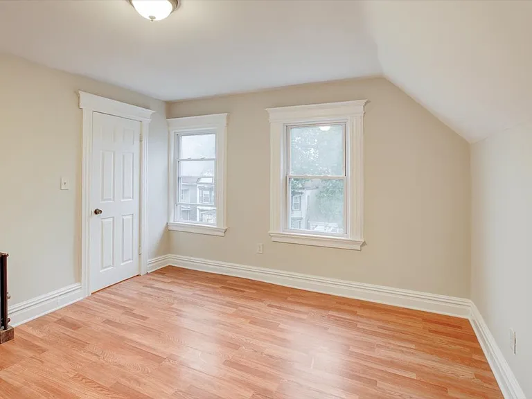 163 Greenwood Ave — Photo 33