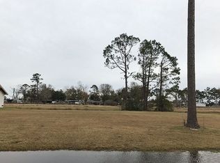 5625 Pinewood Dr E, Lake Charles, LA 70607