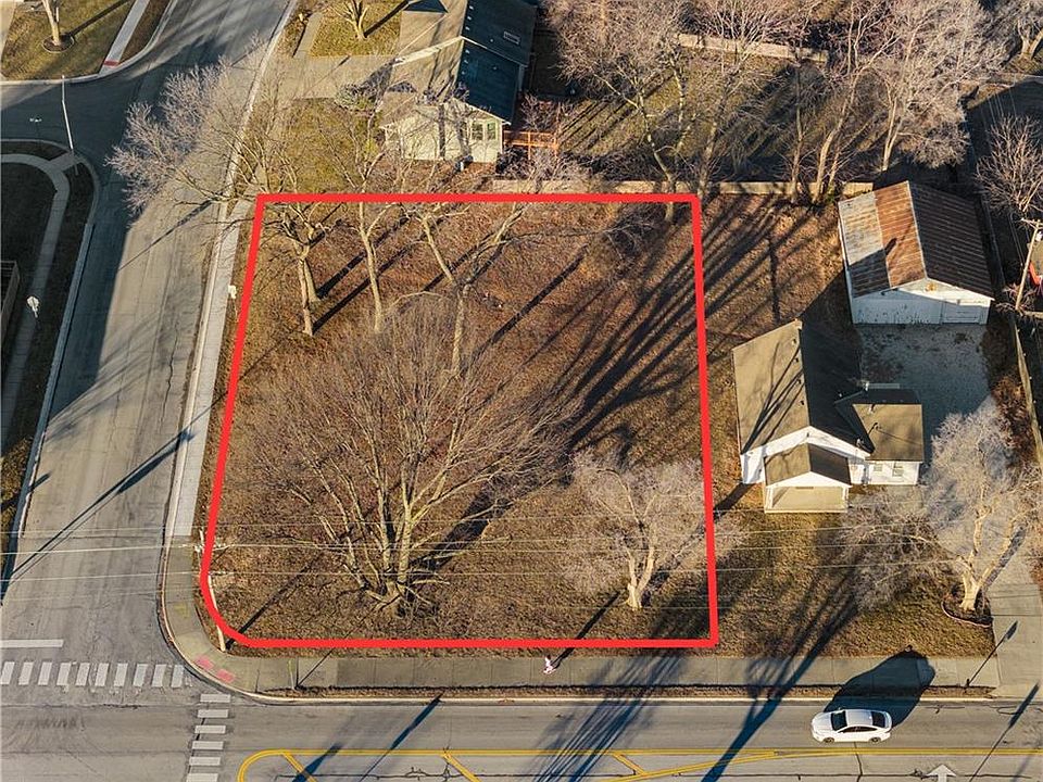 1st image of NE Victoria Dr