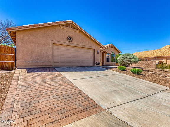 2nd image of 948 S Goldenweed Way