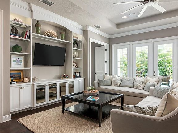 5th image of 481 Capri Way NE