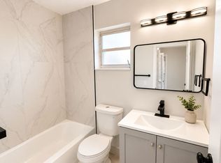 2332 Roosevelt St #32, Hollywood, FL 33020