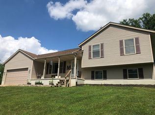 9390 Lockman Ln, Dresden, OH 43821