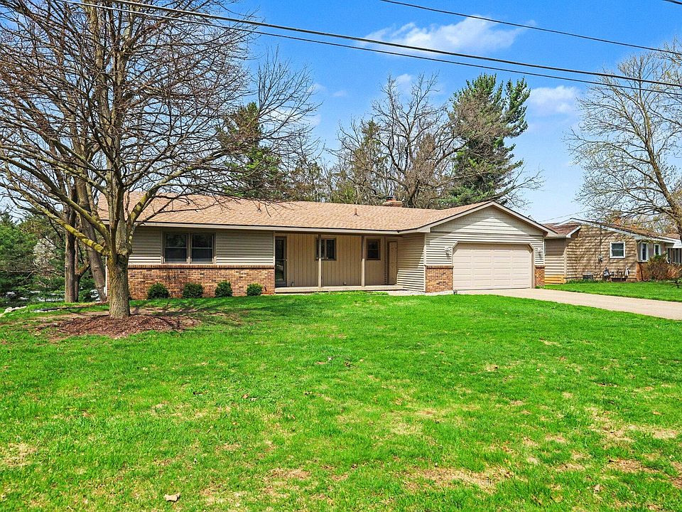 1st image of 3135 Wildridge Dr NE