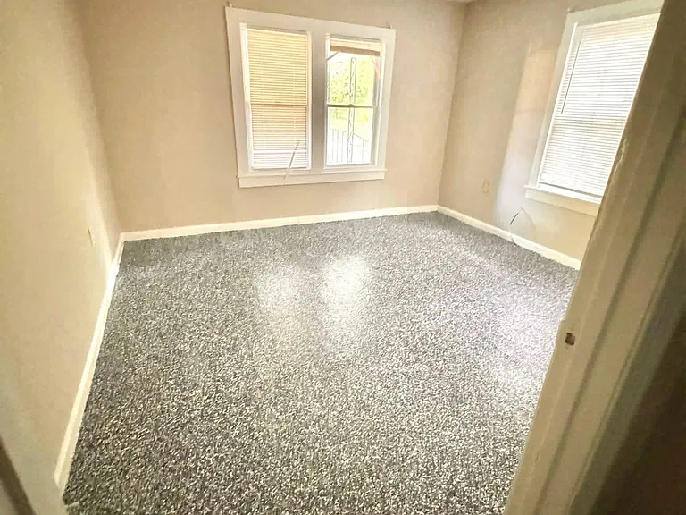 2597 Henderson St — Photo 12