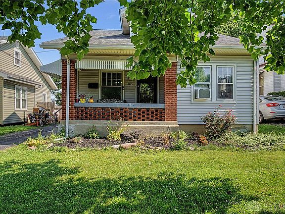 2nd image of 3015 Wellington Dr