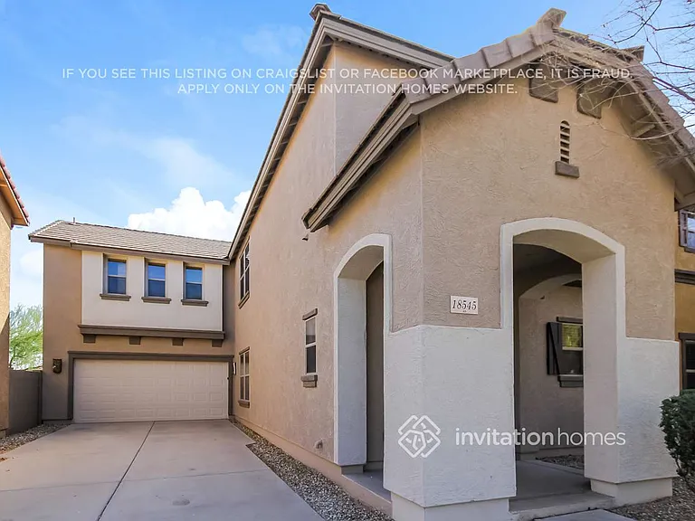 18545 W Legend Dr — Photo 2