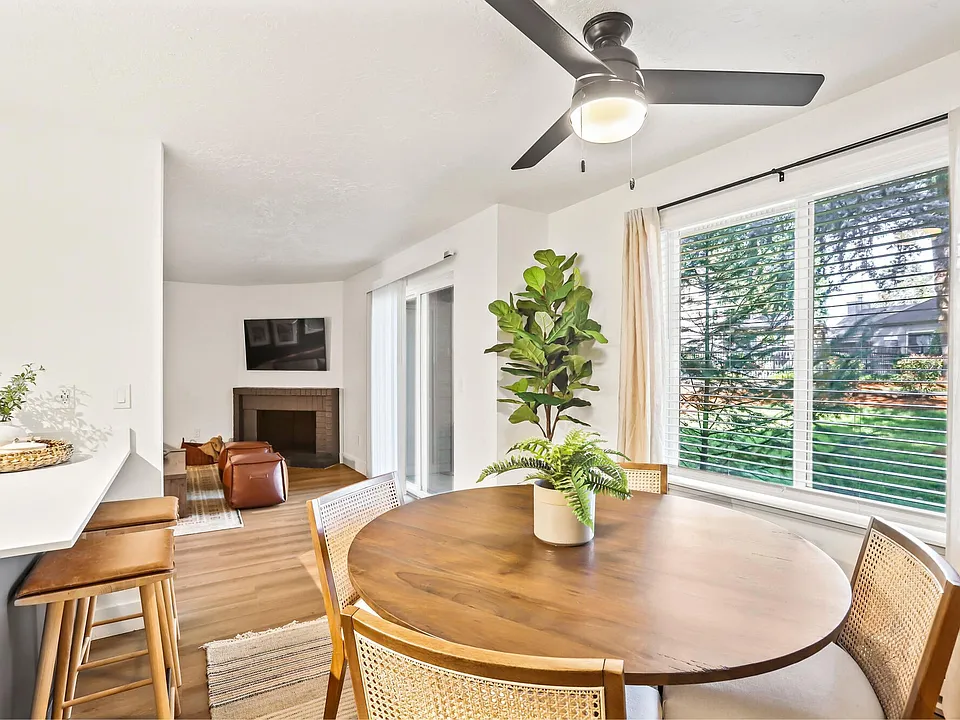 Silver Oak Apartments apartments community photo
