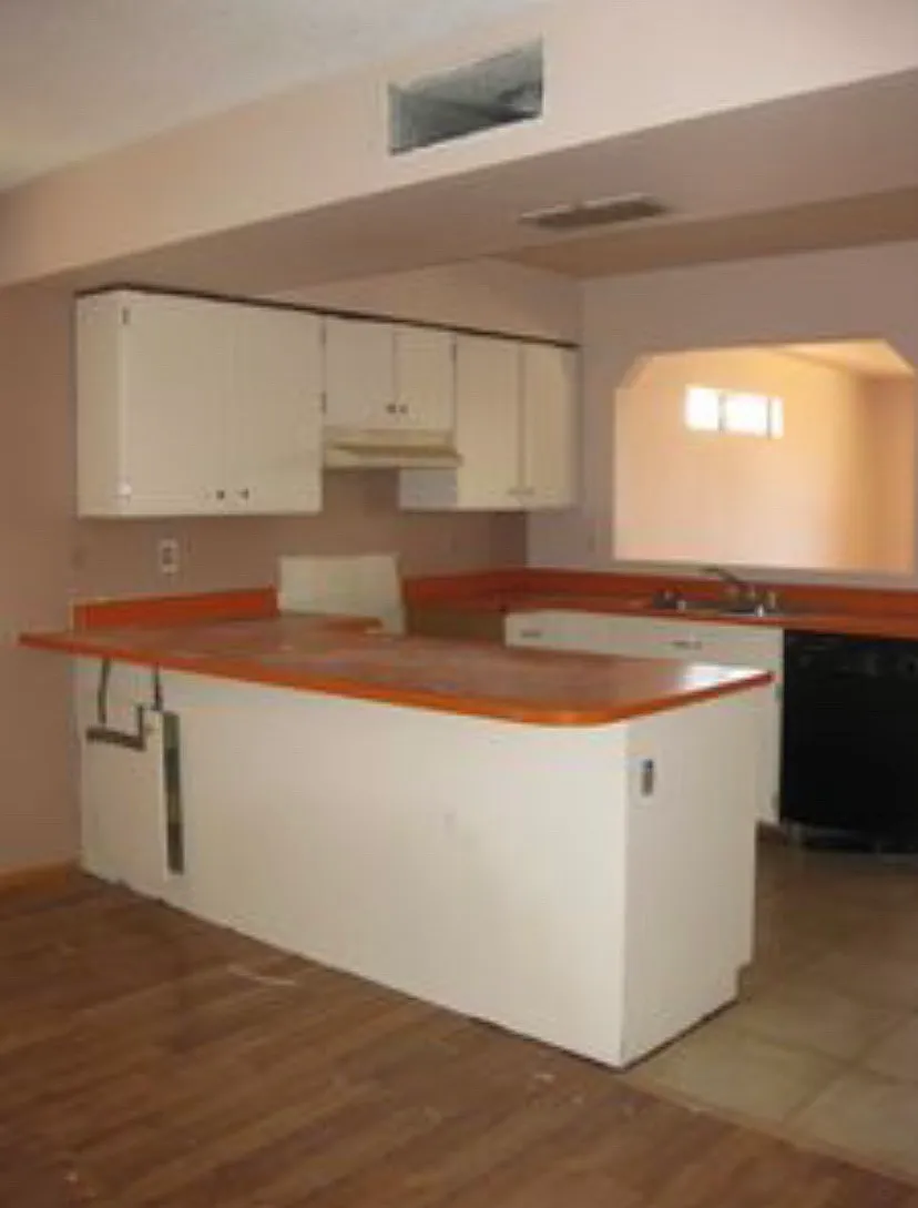 7115 W Vogel Ave — Photo 4