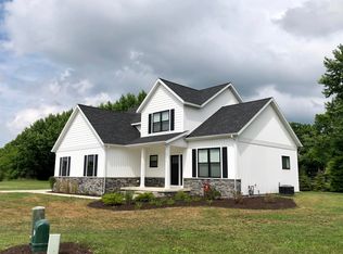 1671 Eagle Crest Dr, Baroda, MI 49101