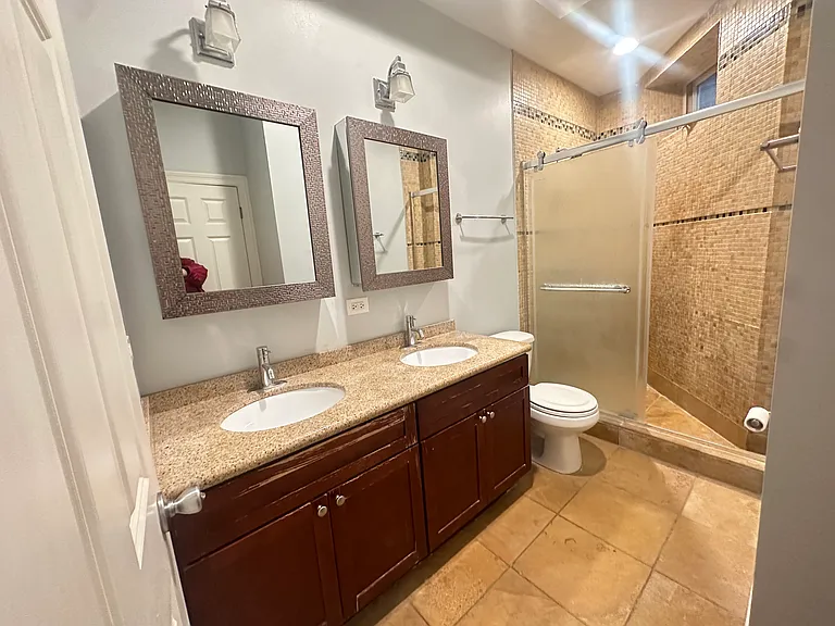 2402 N Kedzie Blvd #1 — Photo 12