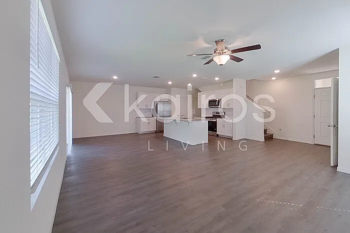 32005 Katelin Cir — Photo 4