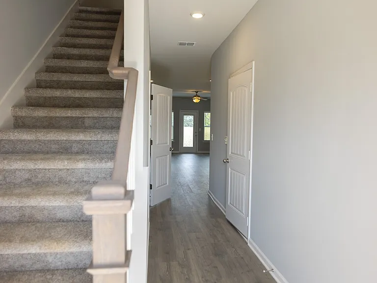 5740 Cloverwood Dr — Photo 10