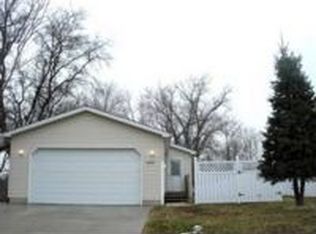 26292 W Rollins Rd, Ingleside, IL 60041
