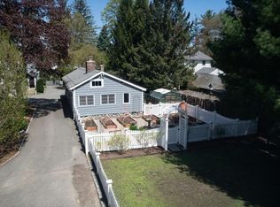 61 Smith St, Wellesley, MA 02482