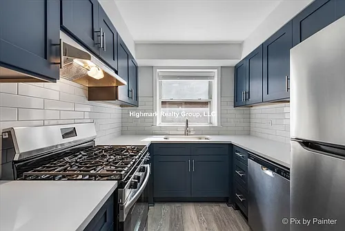 2735 W Berwyn Ave #G3C Photo 1