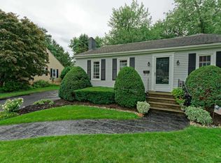 33 Bayberry Rd, Schenectady, NY 12306